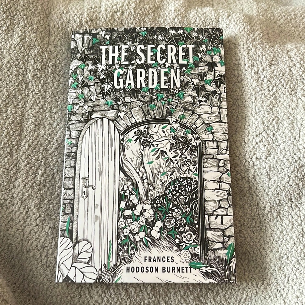 The Secret Garden by Frances Hodgson Burnett (OwlCrate Edition…